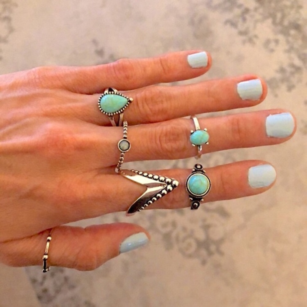 Sterling Silver V Bohemian Statement Ring - Picture 6 of 6